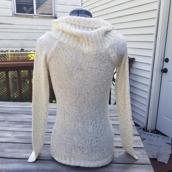 Gold and cream Sweater - Picture 3 of 4
